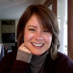 Meet your Posher, Claudia